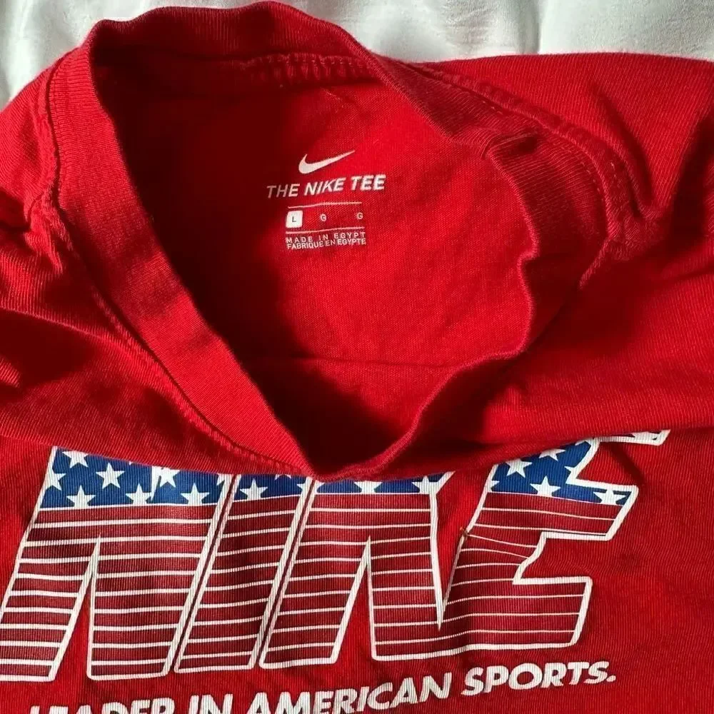 Nike boys sports T-shirt size L